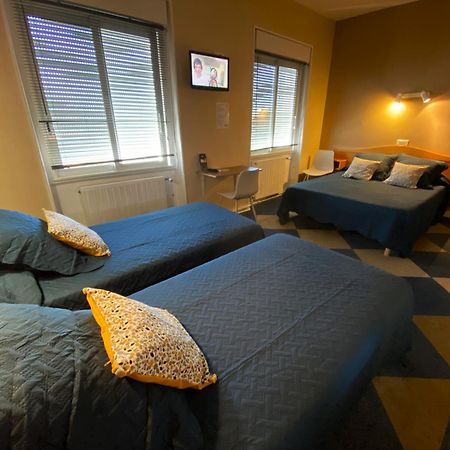 Hotel Le Pasteur Роаян Екстериор снимка