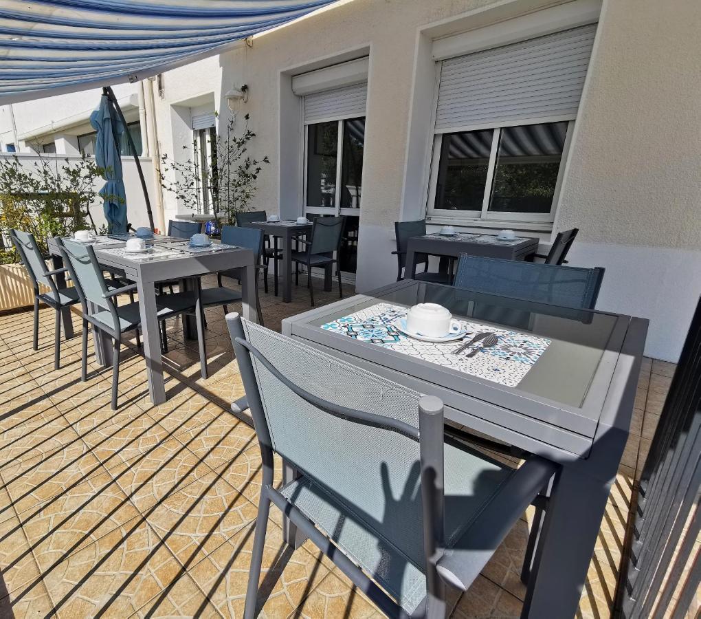 Hotel Le Pasteur Роаян Екстериор снимка